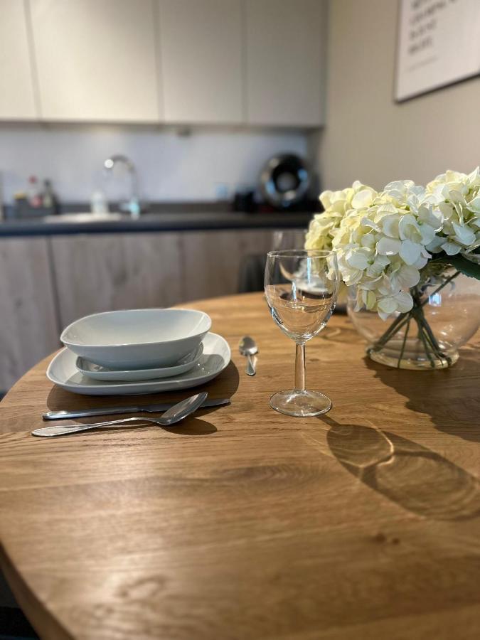 Koala & Tree - Modern 1 Bed Apartment For 4 Guests In The Heart Of Cambridge - Short Lets & Serviced Accommodation Buitenkant foto