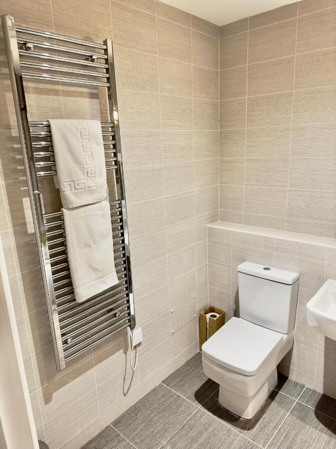 Koala & Tree - Modern 1 Bed Apartment For 4 Guests In The Heart Of Cambridge - Short Lets & Serviced Accommodation Buitenkant foto